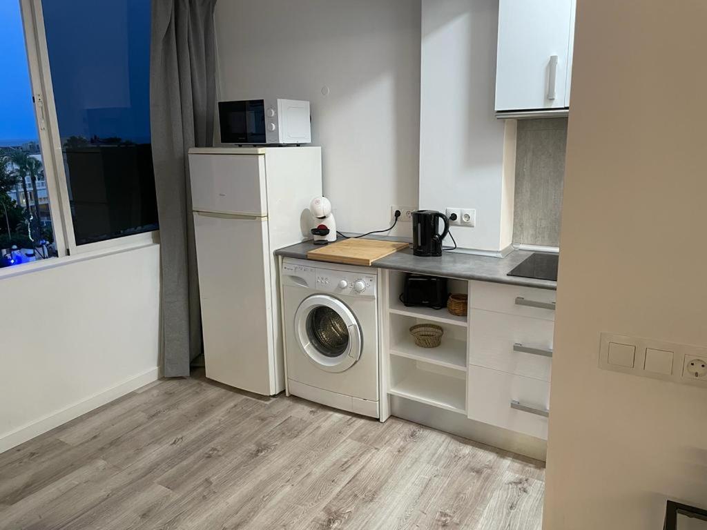 Apartamento C Y L Torremolinos Extérieur photo